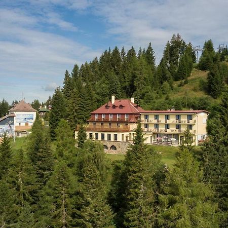 Hotel Alpinum Treffen Eksteriør billede