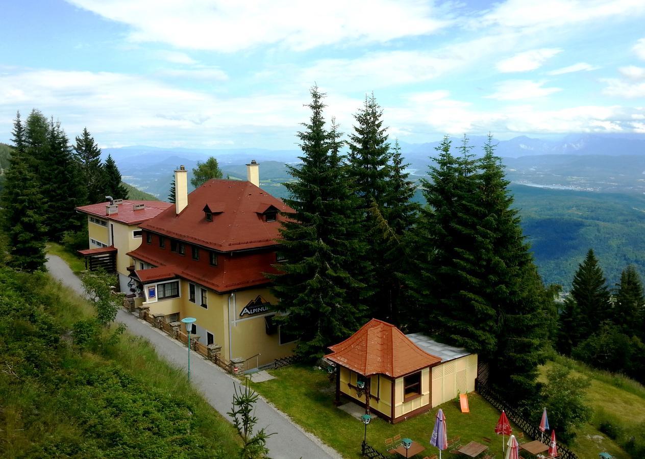 Hotel Alpinum Treffen Eksteriør billede