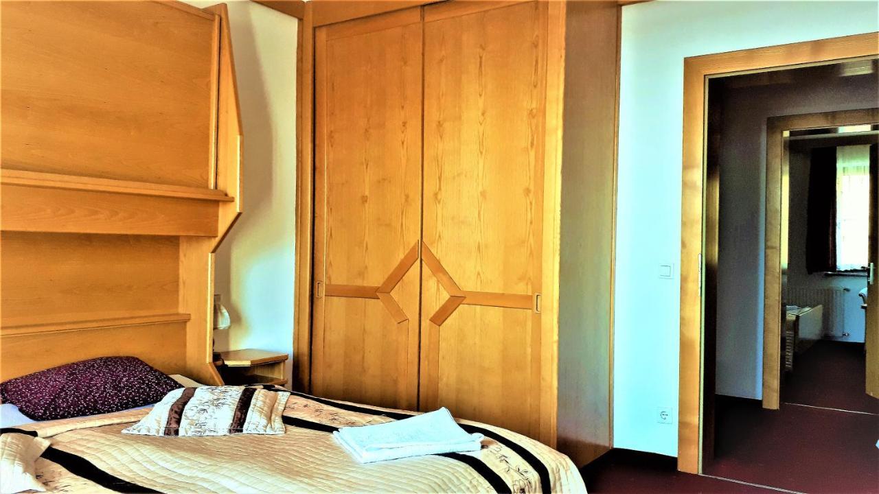 Hotel Alpinum Treffen Eksteriør billede